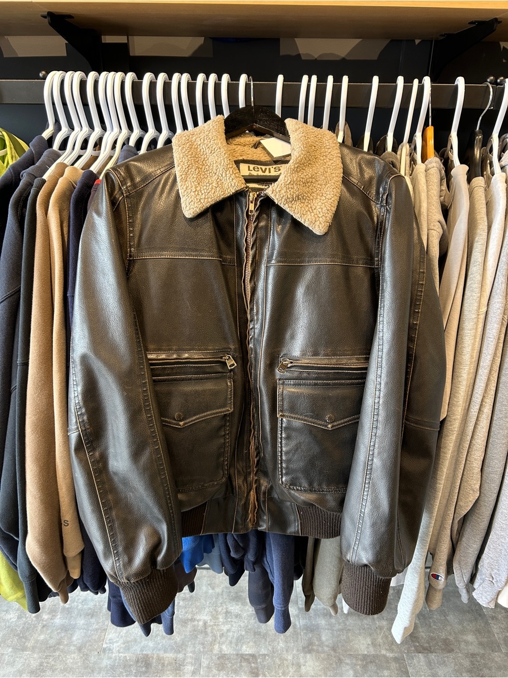 Levi's Black Leather Bomber Aviator Jacket with Cream Sherpa Collar Fit M